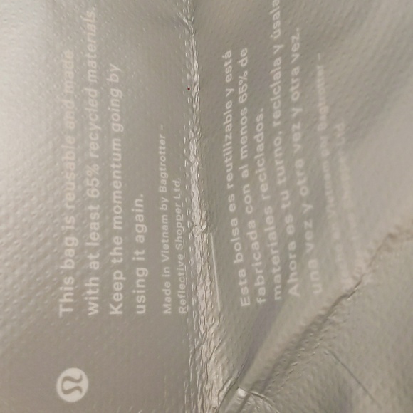 New Lululemon Large Silver & White Reusable Tote - Picture 4 of 5